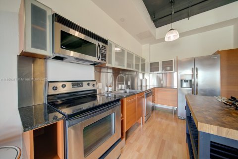 Condominio en venta en Miami, Florida, 1 dormitorio, 64.66 m2 № 1979622 - foto 3