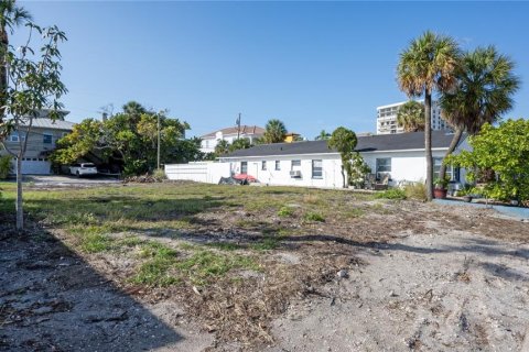 Land in Saint Pete Beach, Florida № 2209664