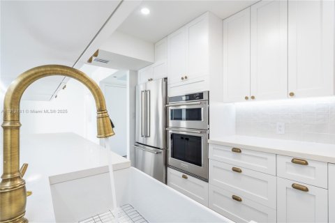 Купить кондоминиум в Авентура, Флорида 2 спальни, 101.45м2, № 1966137 - фото 12