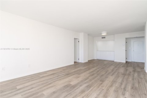 Купить кондоминиум в Авентура, Флорида 2 спальни, 101.45м2, № 1966137 - фото 22