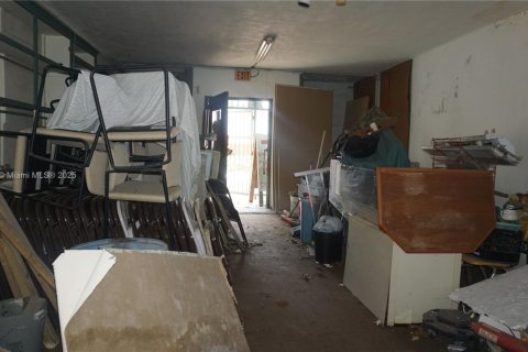 Купить коммерческую недвижимость в Майами, Флорида № 1704825 - фото 17