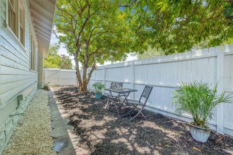 Villa ou maison à vendre à Saint Petersburg, Floride: 2 chambres, 106.19 m2 № 1805270 - photo 23