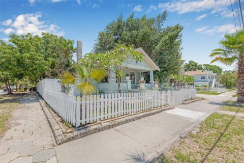 Villa ou maison à vendre à Saint Petersburg, Floride: 2 chambres, 106.19 m2 № 1805270 - photo 26