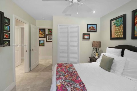 Casa en venta en Miami, Florida, 3 dormitorios, 170.38 m2 № 1983515 - foto 23