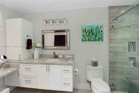 Casa en venta en Miami, Florida, 3 dormitorios, 170.38 m2 № 1983515 - foto 19