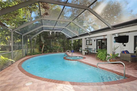 Casa en venta en Miami, Florida, 3 dormitorios, 170.38 m2 № 1983515 - foto 5