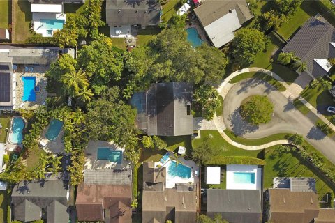 Casa en venta en Miami, Florida, 3 dormitorios, 170.38 m2 № 1983515 - foto 3