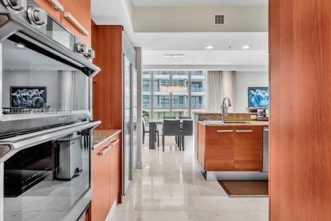 Condominio en alquiler en Hollywood, Florida, 3 dormitorios, 257.99 m2 № 2079255 - foto 18