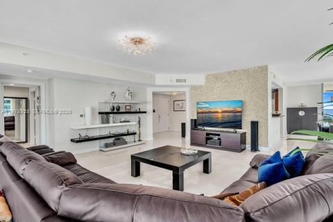 Condominio en alquiler en Hollywood, Florida, 3 dormitorios, 257.99 m2 № 2079255 - foto 10