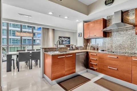 Condominio en alquiler en Hollywood, Florida, 3 dormitorios, 257.99 m2 № 2079255 - foto 14