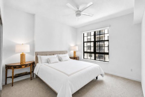 Condo in West Palm Beach, Florida, 2 bedrooms № 2243526 - photo 16