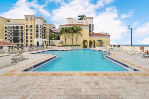 Condo in West Palm Beach, Florida, 2 bedrooms № 2243526 - photo 23