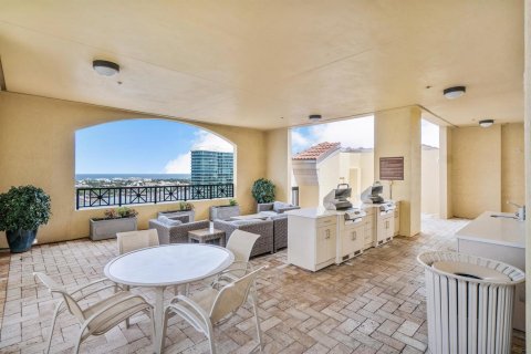Condo in West Palm Beach, Florida, 2 bedrooms № 2243526 - photo 27