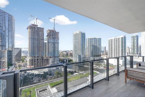 Condo in Miami, Florida, 2 bedrooms  № 2026228 - photo 20