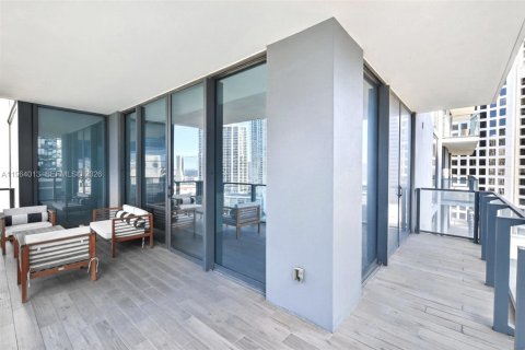 Condo in Miami, Florida, 2 bedrooms  № 2026228 - photo 23