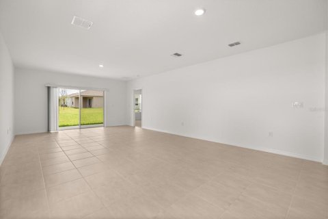 Casa en alquiler en Haines City, Florida, 3 dormitorios, 135.17 m2 № 1885794 - foto 3