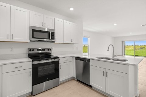 Casa en alquiler en Haines City, Florida, 3 dormitorios, 135.17 m2 № 1885794 - foto 8