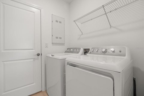Casa en alquiler en Haines City, Florida, 3 dormitorios, 135.17 m2 № 1885794 - foto 18
