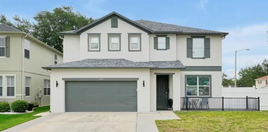 Villa ou maison à Clermont, Floride 5 chambres, 293.11 m2 № 2383760