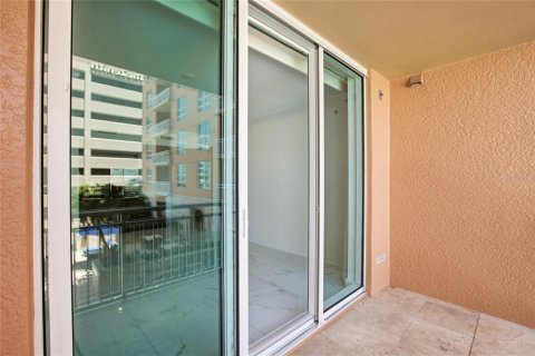 Condo in Sarasota, Florida, 2 bedrooms № 2258637 - photo 29