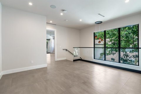 Townhouse in Fort Lauderdale, Florida 3 bedrooms, 227.15 sq.m. № 2146180 - photo 12