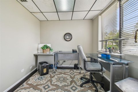 Immobilier commercial à vendre à Tampa, Floride: 144.18 m2 № 1721765 - photo 2