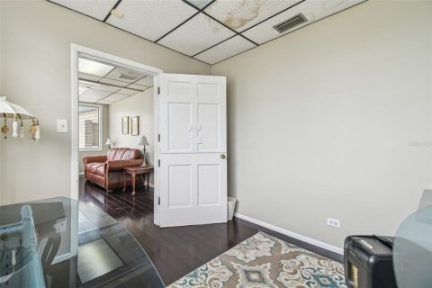 Immobilier commercial à vendre à Tampa, Floride: 144.18 m2 № 1721765 - photo 4