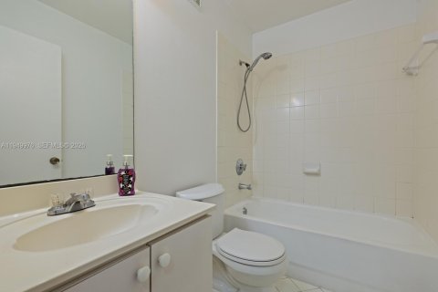 Condominio en venta en Homestead, Florida, 3 dormitorios, 109.25 m2 № 2153056 - foto 11