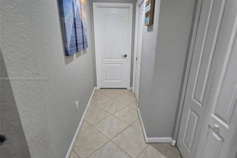 House in Homestead, Florida 3 bedrooms, 260.03 sq.m. № 1878552 - photo 8
