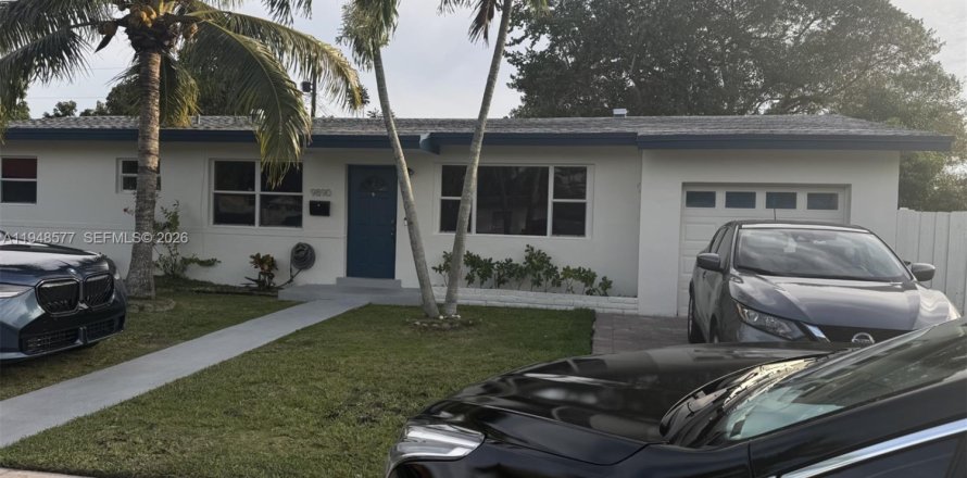 Villa ou maison à Cutler Bay, Floride 4 chambres, 120.4 m2 № 2004648