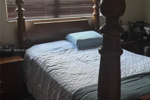 Villa ou maison à vendre à Cutler Bay, Floride: 4 chambres, 120.4 m2 № 2004648 - photo 7