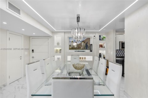 Condominio en alquiler en Hallandale Beach, Florida, 3 dormitorios, 172.43 m2 № 2088212 - foto 6