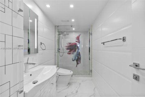 Condominio en alquiler en Hallandale Beach, Florida, 3 dormitorios, 172.43 m2 № 2088212 - foto 22