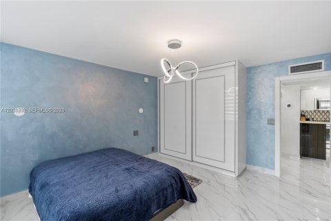 Condominio en alquiler en Hallandale Beach, Florida, 3 dormitorios, 172.43 m2 № 2088212 - foto 20