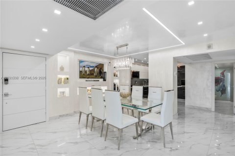 Condominio en alquiler en Hallandale Beach, Florida, 3 dormitorios, 172.43 m2 № 2088212 - foto 8