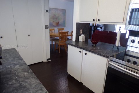 Condominio en venta en Aventura, Florida, 2 dormitorios, 100.61 m2 № 1763869 - foto 19