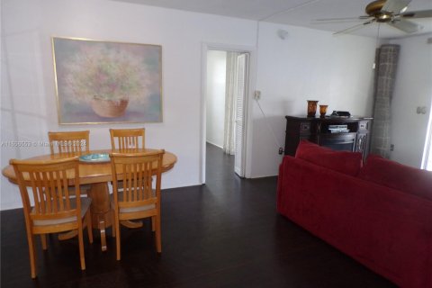 Condominio en venta en Aventura, Florida, 2 dormitorios, 100.61 m2 № 1763869 - foto 28