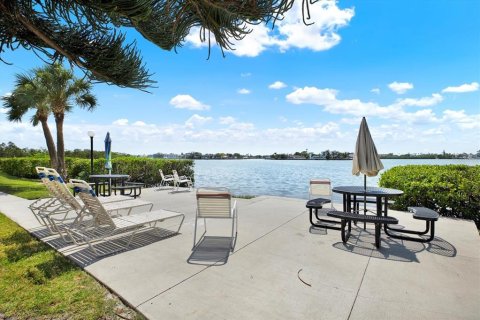 Condominio en venta en Largo, Florida, 2 dormitorios, 91.69 m2 № 1682987 - foto 21