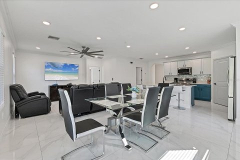 Villa ou maison à vendre à Bradenton, Floride: 4 chambres, 164.16 m2 № 1574153 - photo 4