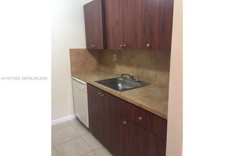 Снять в аренду кондоминиум в Майами, Флорида 1 спальня, 54.16м2, № 2042494 - фото 9