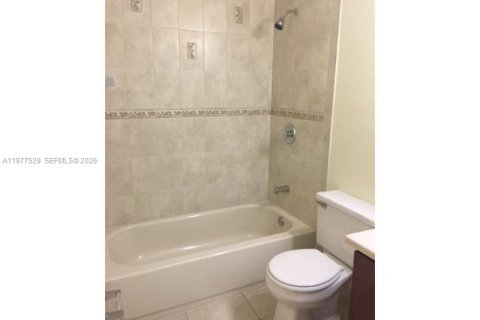 Снять в аренду кондоминиум в Майами, Флорида 1 спальня, 54.16м2, № 2042494 - фото 12