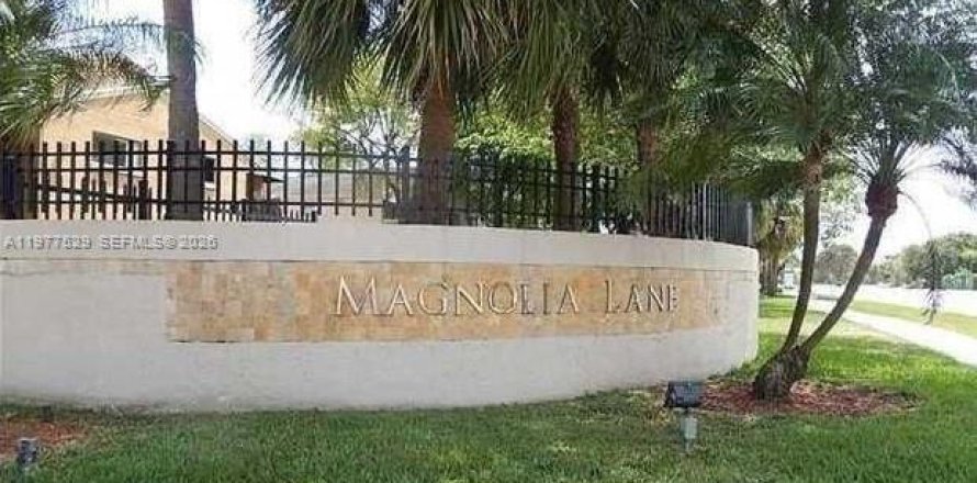 Кондоминиум с 1 спальней в Майами, Флорида № 2042494