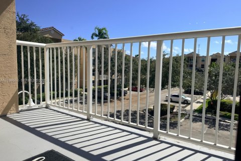 Condo in Dania Beach, Florida, 2 bedrooms  № 2422634 - photo 26