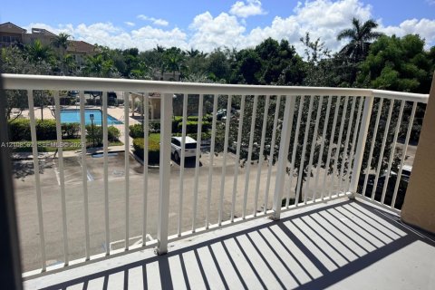 Condo in Dania Beach, Florida, 2 bedrooms  № 2422634 - photo 25