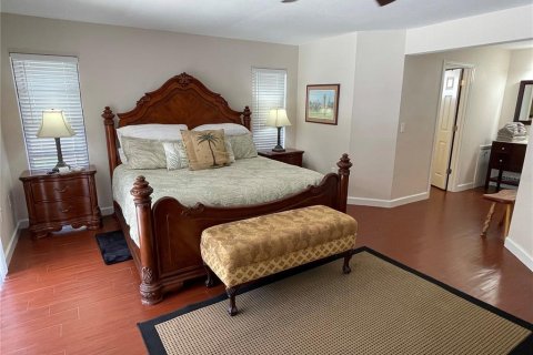 Villa ou maison à louer à Sarasota, Floride: 3 chambres, 197.42 m2 № 1835253 - photo 13