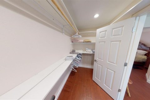 Villa ou maison à louer à Sarasota, Floride: 3 chambres, 197.42 m2 № 1835253 - photo 9