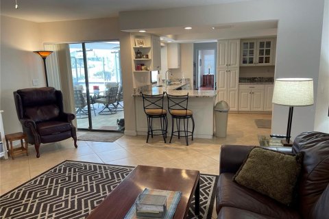 Villa ou maison à louer à Sarasota, Floride: 3 chambres, 197.42 m2 № 1835253 - photo 15