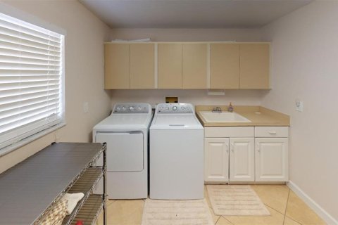 Villa ou maison à louer à Sarasota, Floride: 3 chambres, 197.42 m2 № 1835253 - photo 17