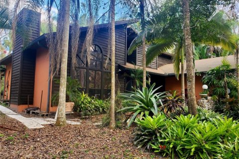 House in Oviedo, Florida 3 bedrooms, 254.18 sq.m. № 1560949 - photo 2