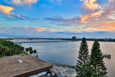 Copropriété à vendre à Daytona Beach, Floride: 1 chambre, 68.28 m2 № 2399466 - photo 28